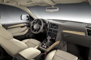 Audi-Q3-2013-04